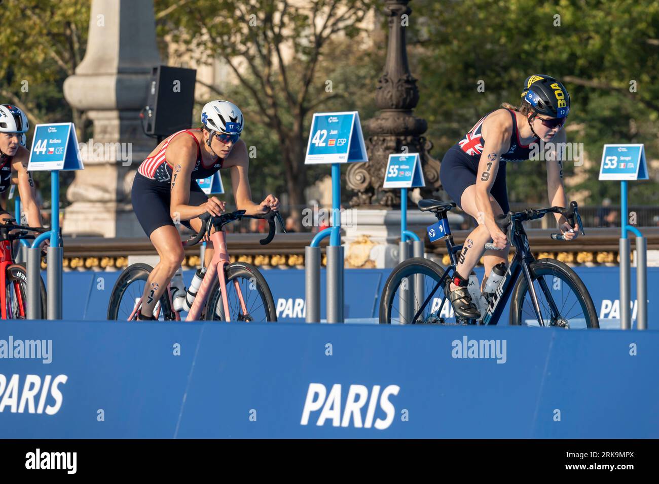 Paris, Frankreich 08 17 2023 Paris 2024 Triathlon TestEvent. Frauen Triathleten beim