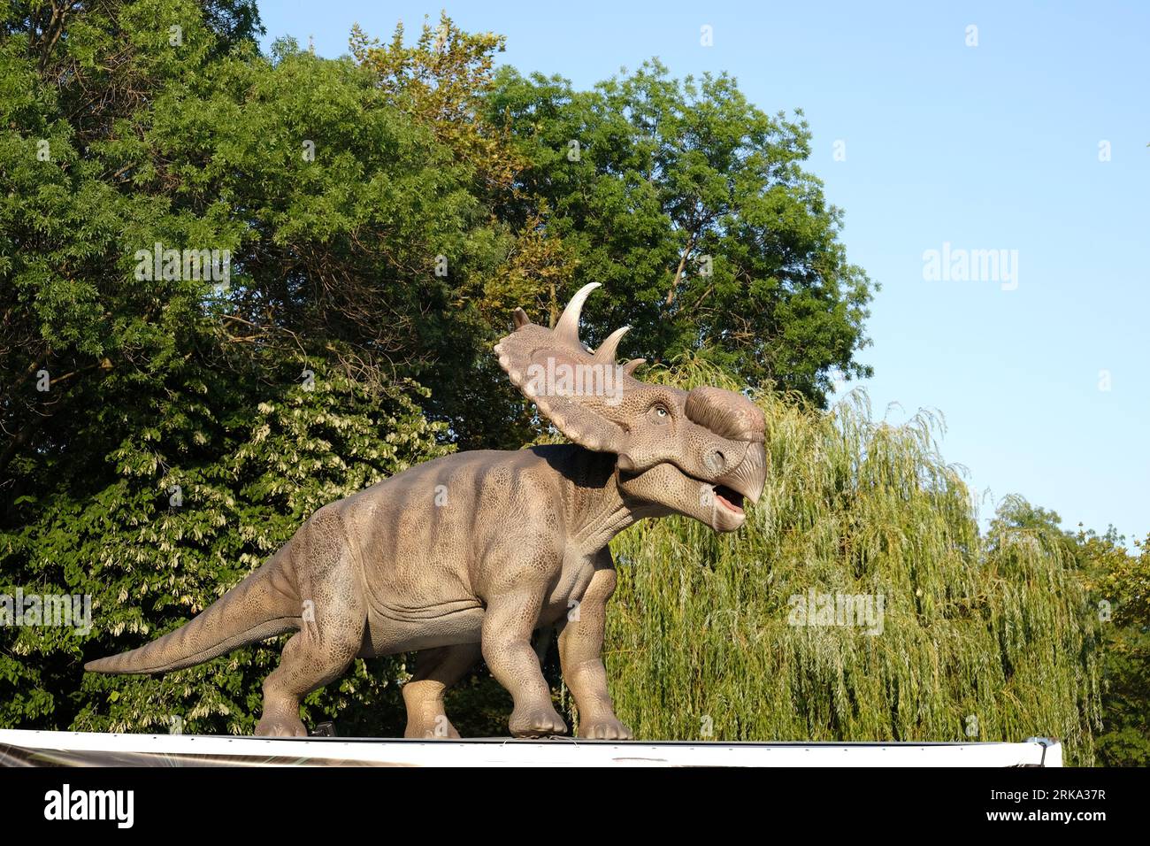 Albena, Bulgarien - 22. August 2023. Dino Park in Albena Resort, am Ufer des Schwarzen Meeres, Bulgarien Stockfoto