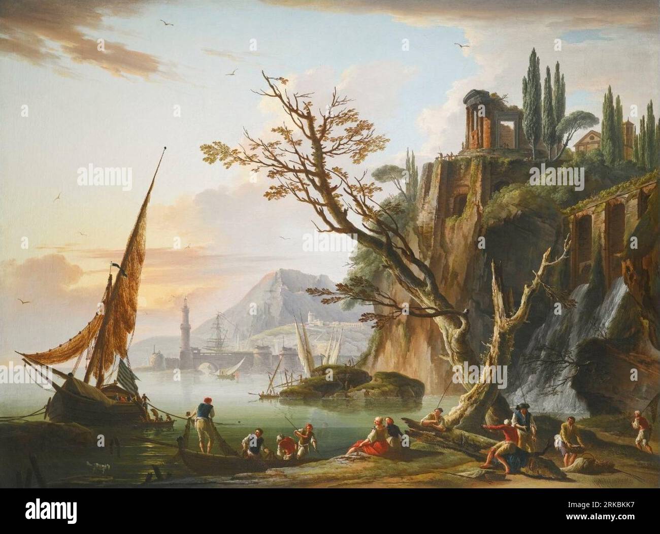 Eine Küstenlandschaft bei Sonnenuntergang, mit Fischern, die ihre Boote anlegen, und Figuren an der Küste 1750 von Charles Francois Grenier de Lacroix Stockfoto