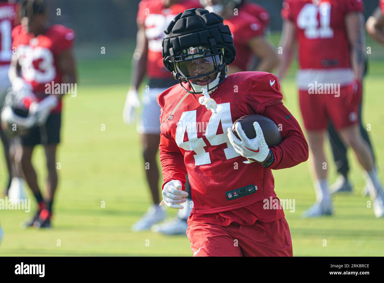 Tampa, Florida, USA, August 24, 2023, Tampa Bay Buccaneers player Sean Tucker #44 during a Training Camp at Advent Health Training Center . (Photo Credit: Marty Jean-Louis/Alamy Live News Stockfoto