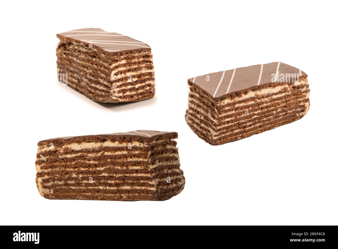 Schokoladenkuchen isoliert auf weißem Hintergrund. Draufsicht. Stockfoto