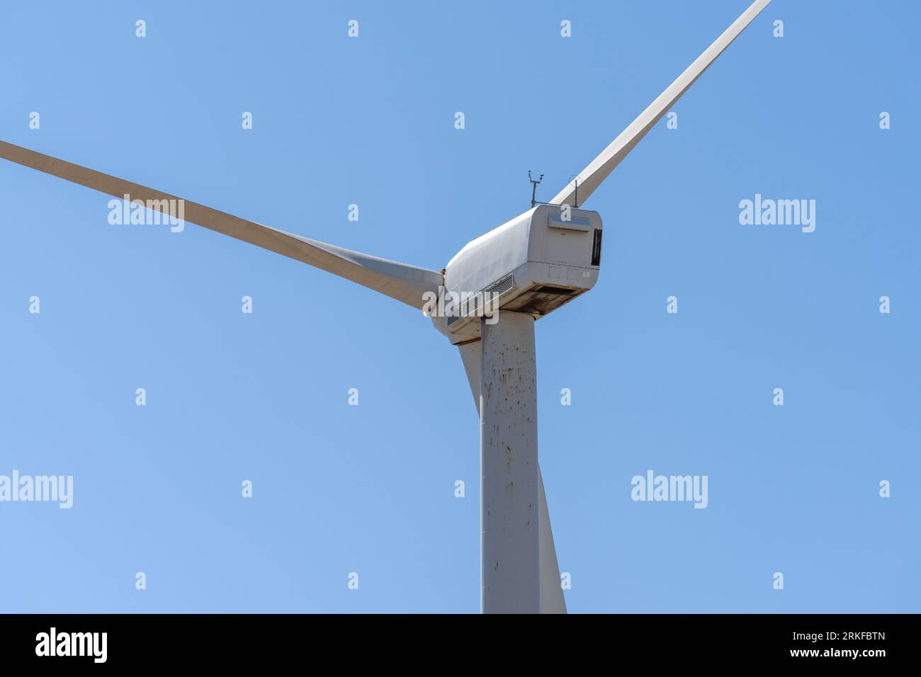 Windenergieanlagen aus erneuerbaren Energien Stromerzeugung in Maranchon, Guadalajara Stockfoto