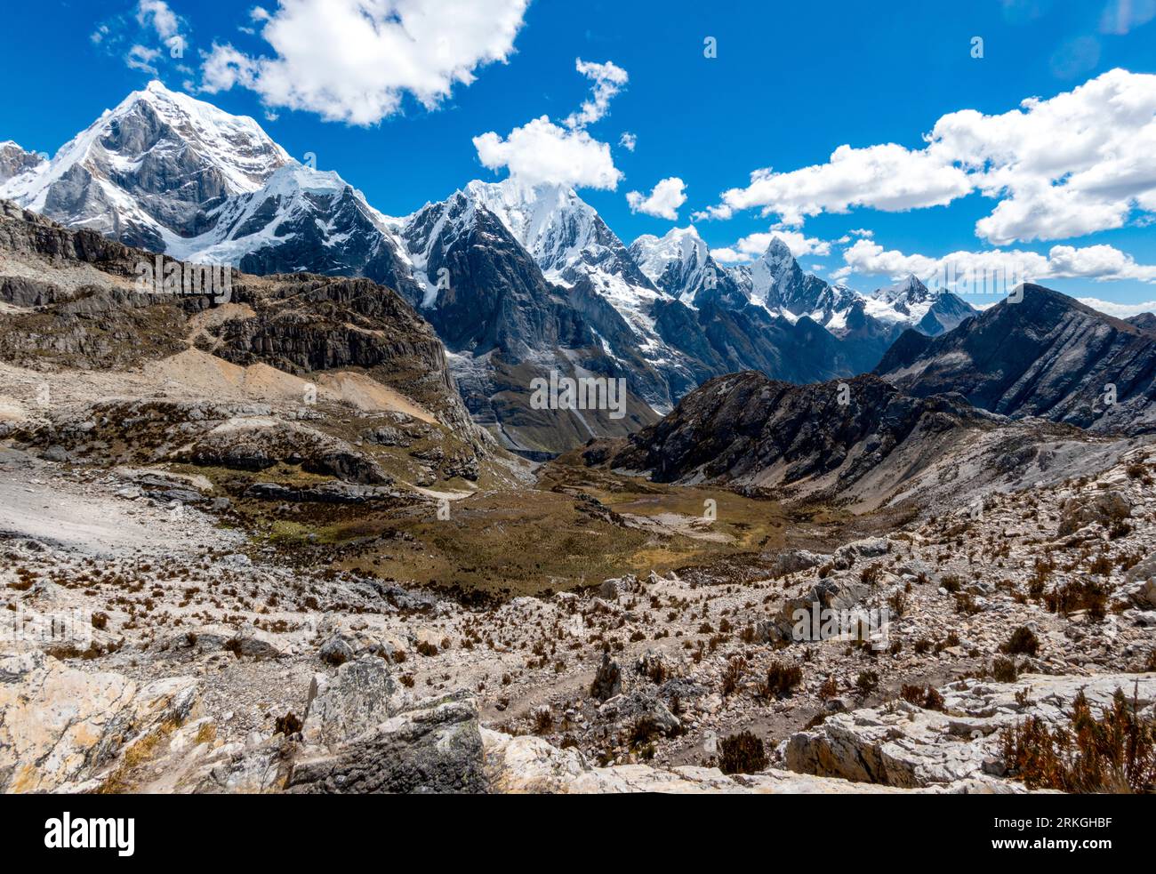 Blick vom Siula Pass, Cordillera Huayhuash Circuit, Peru Stockfoto