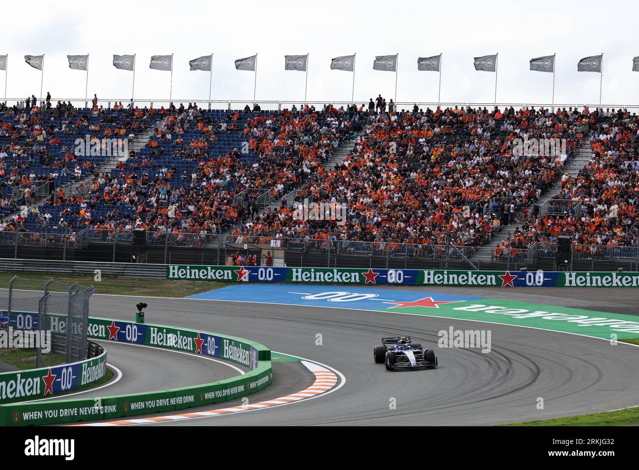 Logan SarSergeant (USA) Williams Racing FW45. Kredit: James Moy/Alamy Live News Stockfoto