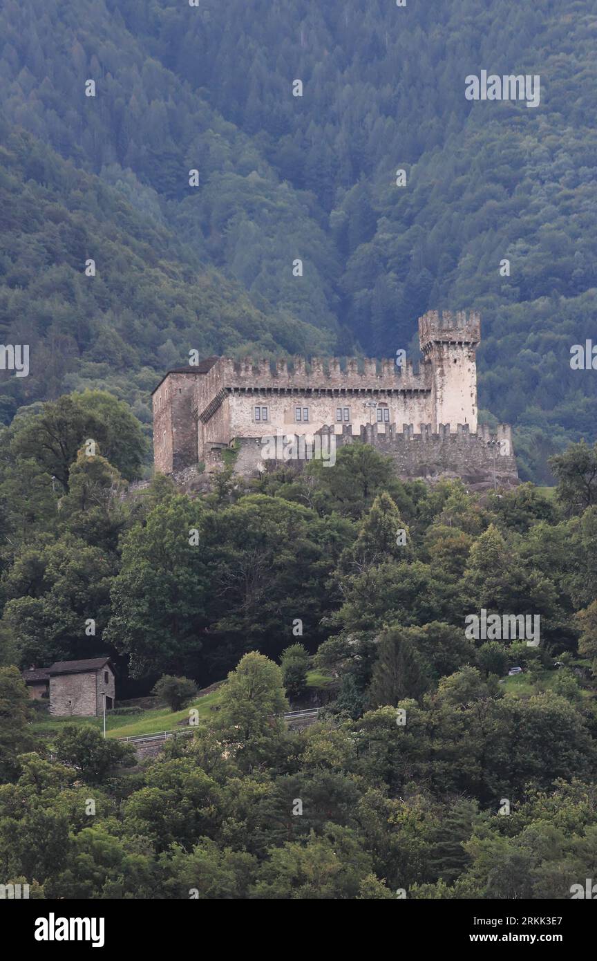 Mittelalterliche Festung Sasso Corbaro in Bellinzona, Schweiz Stockfoto