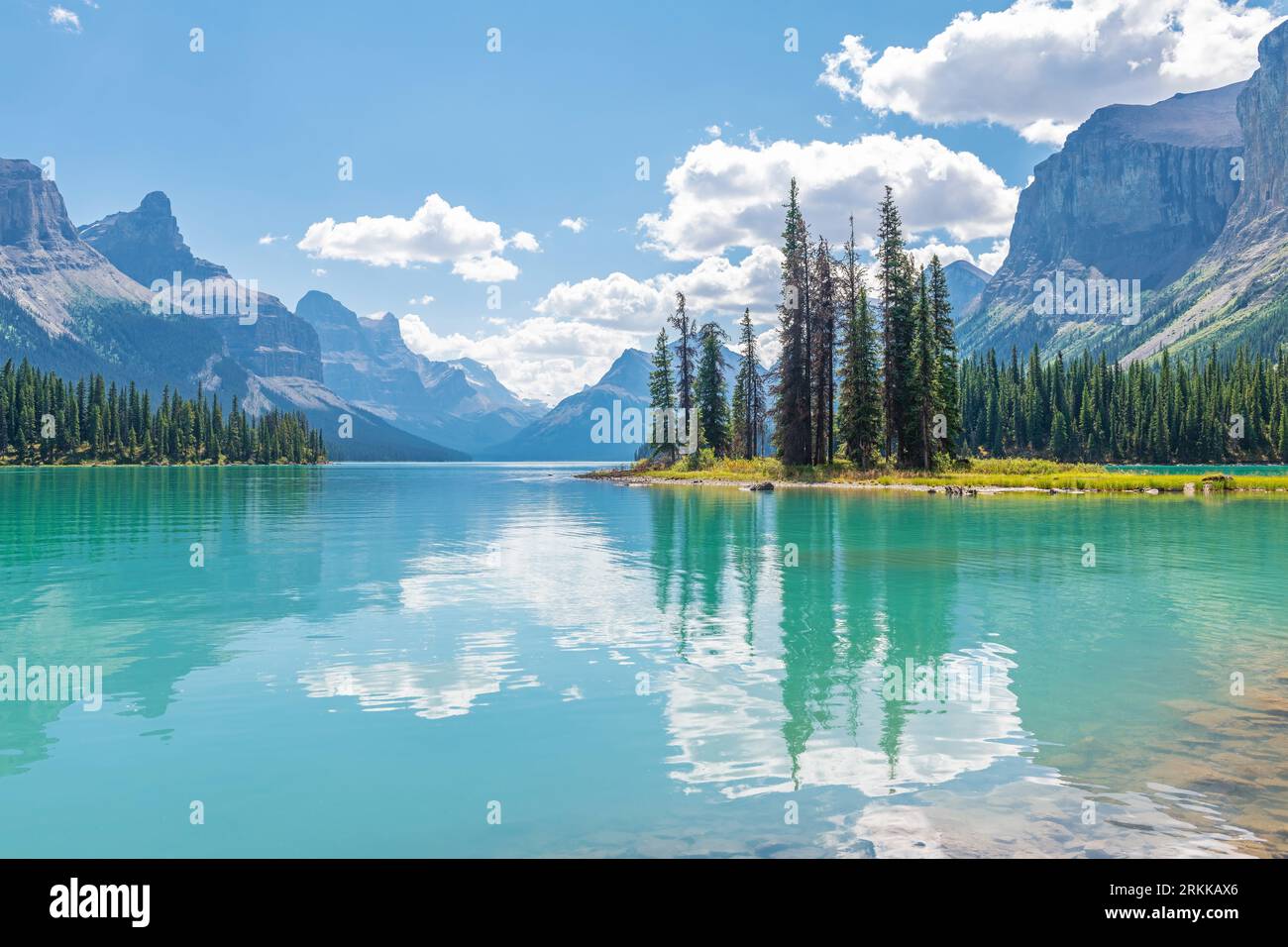 Spirit Island Reflection in Maligne Lake, Jasper National Park, Kanada. Stockfoto