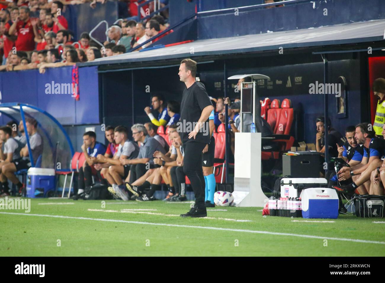 Pamplona, Spanien. August 2023. Der Cheftrainer von Club Brugge, Ronny Deila, während der ersten Runde der UEFA Europa Conference League 2023-24, die am 24. August 2023 zwischen CA Osasuna und Club Brugge im El Sadar Stadium in Pamplona stattfand. (Foto: Alberto Brevers/Pacific Press) Credit: Pacific Press Media Production Corp./Alamy Live News Stockfoto