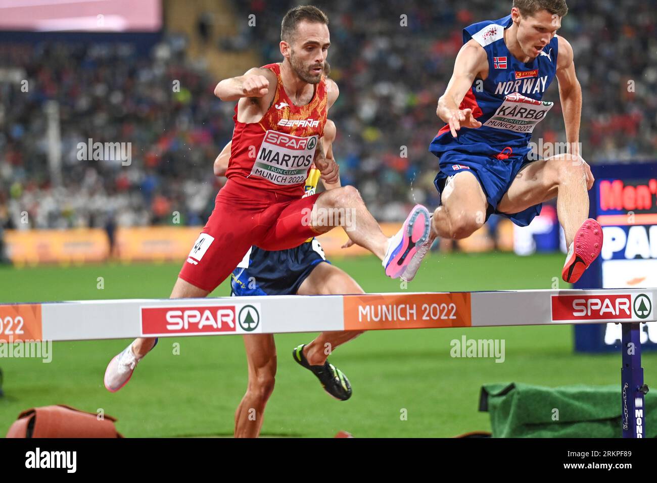 Sebastian Martos (Spanien), Tom Erling Karbo (Norwegen). 3000 m. Steeplechase final. Europameisterschaft München 2022 Stockfoto