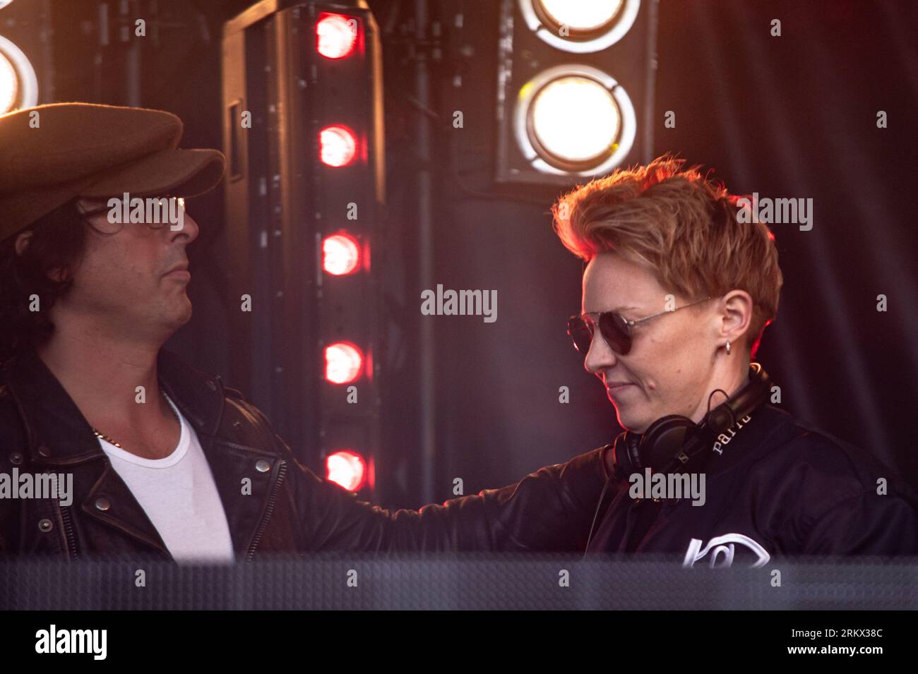London, Vereinigtes Königreich. 25. August 2023. Gary Powell und Carl Barat von den Libertines, La Roux und Jamie Reynolds (Klaxons) unterhalten das Publikum auf dem All Points Festival in East London. Cristina Massei/Alamy Live News Stockfoto