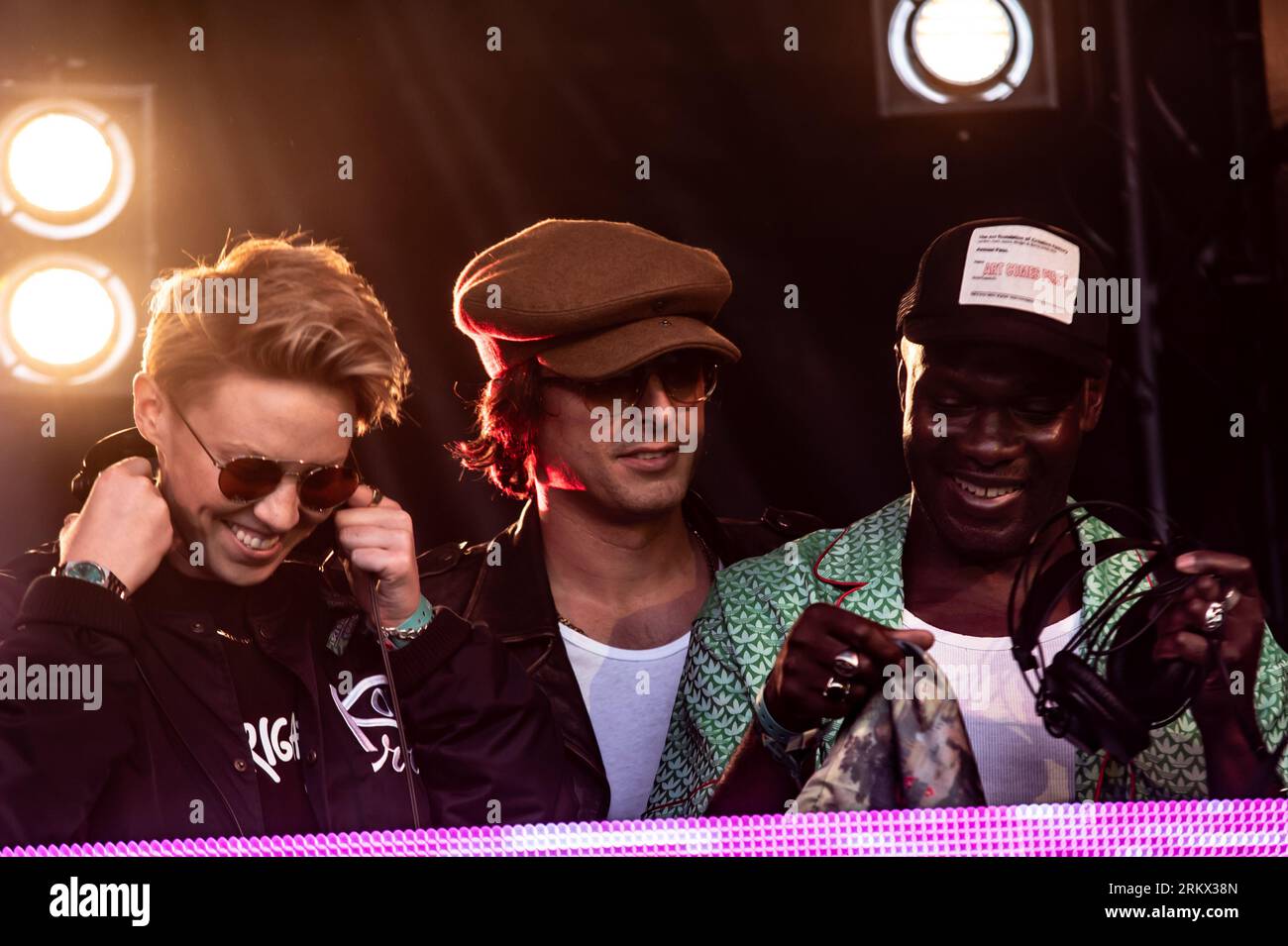 London, Vereinigtes Königreich. 25. August 2023. Gary Powell und Carl Barat von den Libertines, La Roux und Jamie Reynolds (Klaxons) unterhalten das Publikum auf dem All Points Festival in East London. Cristina Massei/Alamy Live News Stockfoto