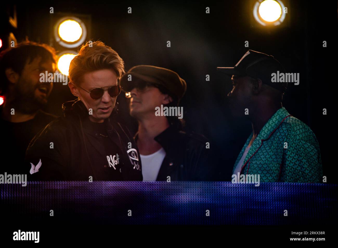 London, Vereinigtes Königreich. 25. August 2023. Gary Powell und Carl Barat von den Libertines, La Roux und Jamie Reynolds (Klaxons) unterhalten das Publikum auf dem All Points Festival in East London. Cristina Massei/Alamy Live News Stockfoto