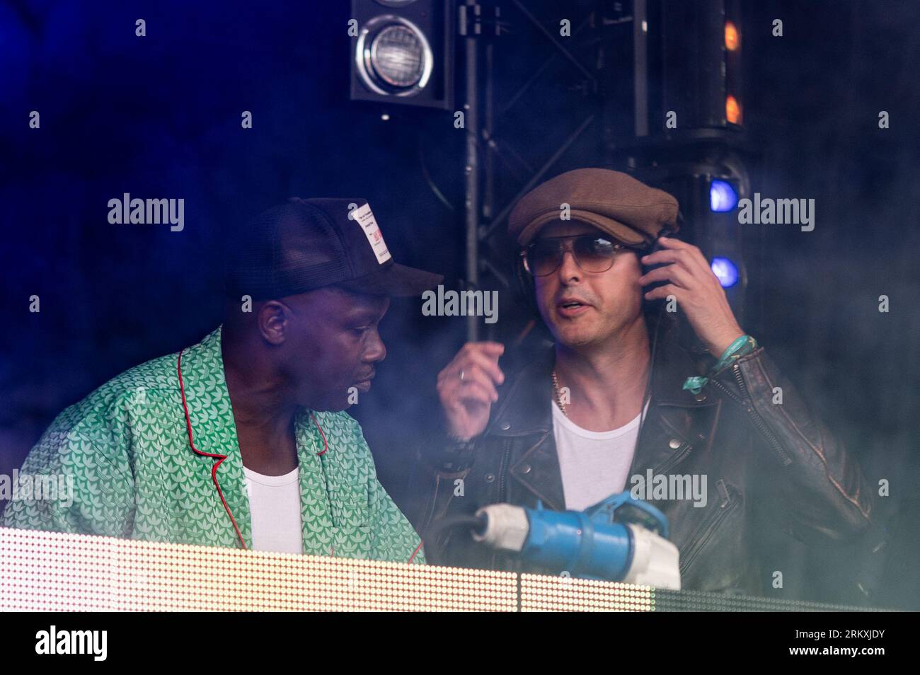 London, Vereinigtes Königreich. 25. August 2023. Gary Powell und Carl Barat von den Libertines, La Roux und Jamie Reynolds (Klaxons) unterhalten das Publikum auf dem All Points Festival in East London. Cristina Massei/Alamy Live News Stockfoto
