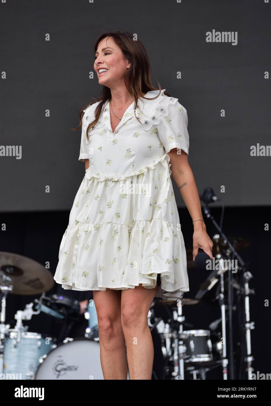 Victorious Festival, Portsmouth/Southsea, 26. August 2023, Natalie Imbruglia auf der Hauptbühne beim Victorious Festival, Southsea, Credit: Graham Tarrant/Alamy Live News Stockfoto