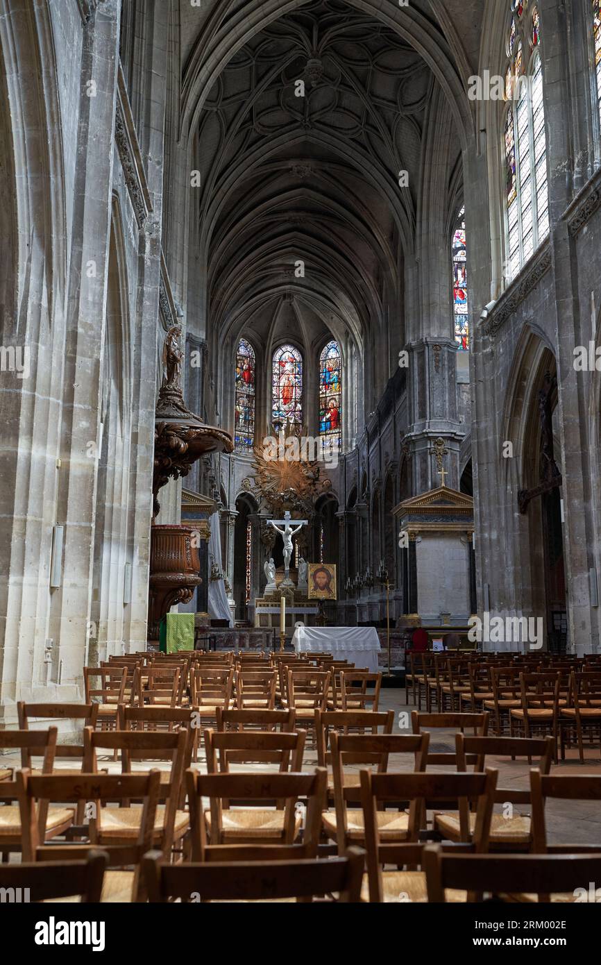 Paris, Frankreich - 14. Juli 2023 - Kirche Saint-Merry (Eglise Saint-Merri, XVI) im gotischen Pariser Stil an der Rue Saint Martin Stockfoto