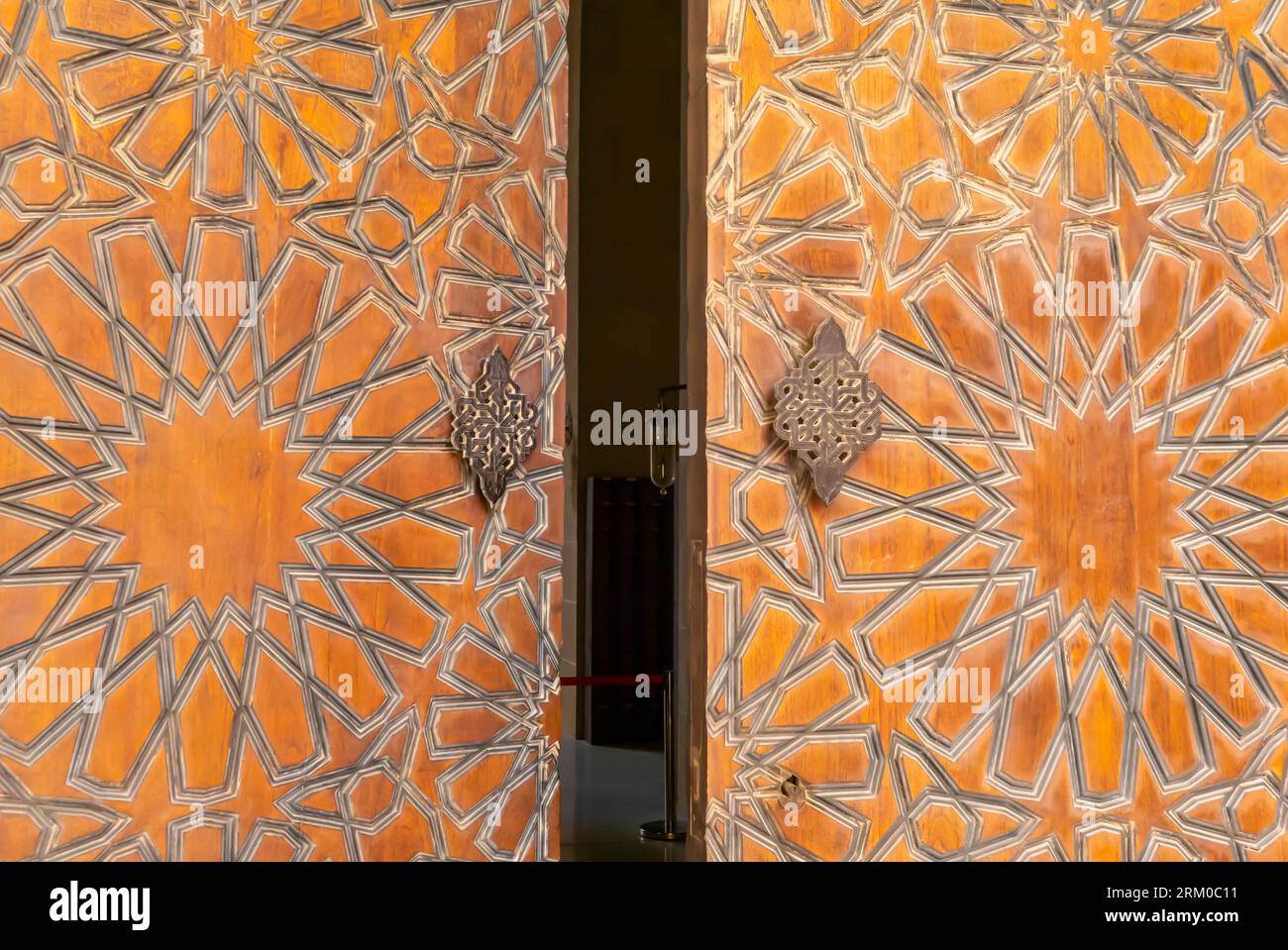 Türen in der Al Fateh Grand Moschee, Tür in der Al Fateh Grand Moschee Bahrain. Die Türmoschee Bahrain wurde geöffnet Stockfoto