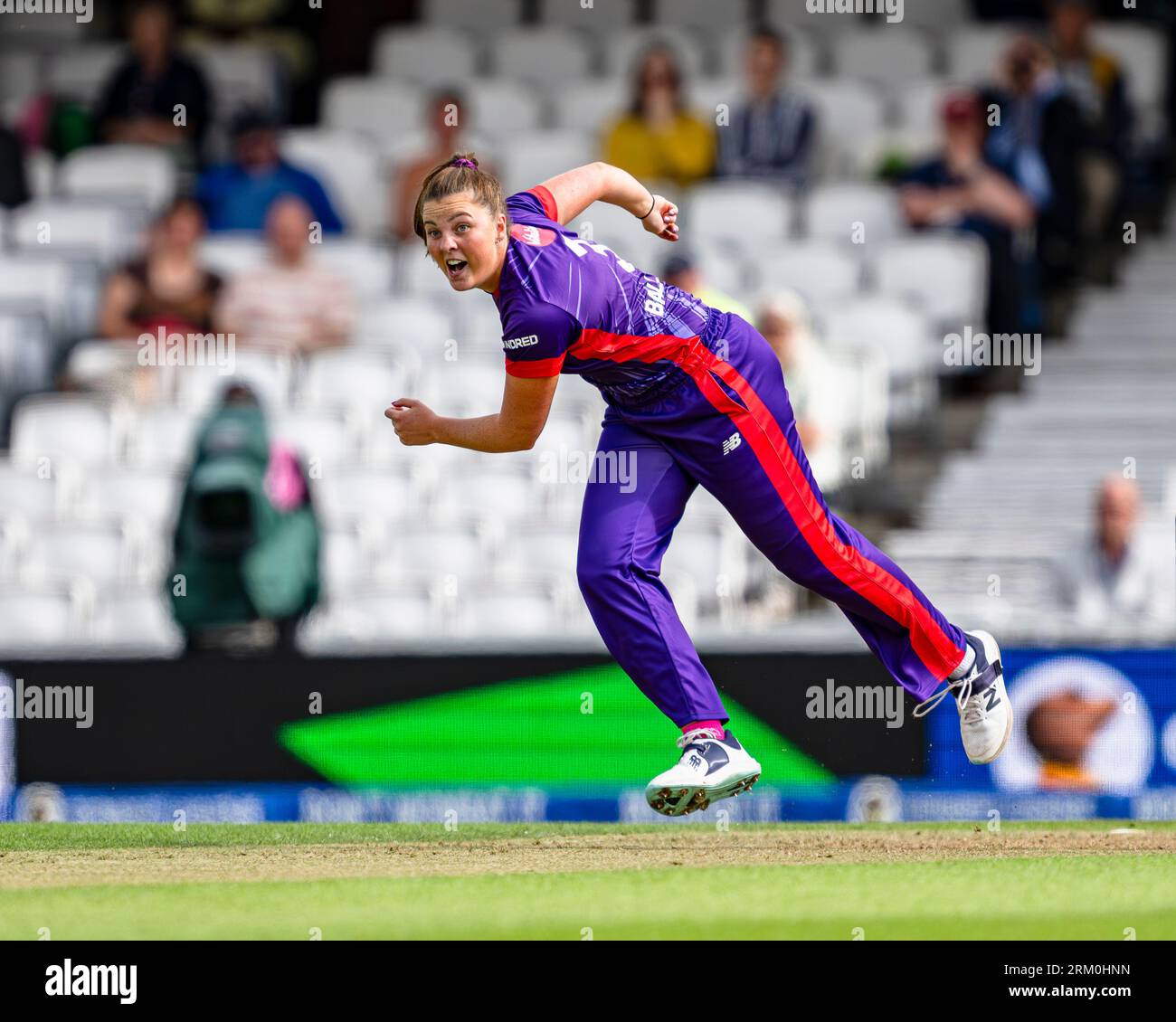 LONDON, VEREINIGTES KÖNIGREICH. 26. August 2023. Grace Ballinger of Northern Supercharges während des Eleminatior Women – Notrhen Superchargers vs Waliser Fire auf dem Kia Oval Cricket Ground am Samstag, den 26. August 2023 in LONDON. Quelle: Taka Wu/Alamy Live News Stockfoto