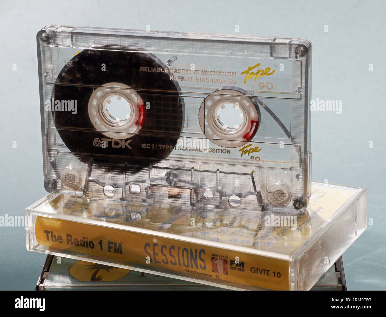 Audio-Kompaktkassetten, beliebt für Heimaufnahmen, insbesondere mit dem C90, aber auch für Werbemitteilungen mit Magazinen. Entwickelt von P Stockfoto