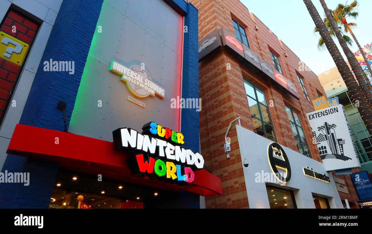 UNIVERSAL CITY Hollywood, Kalifornien: SUPER NINTENDO WORLD STORE auf CityWalk in den Universal Studios Hollywood Stockfoto