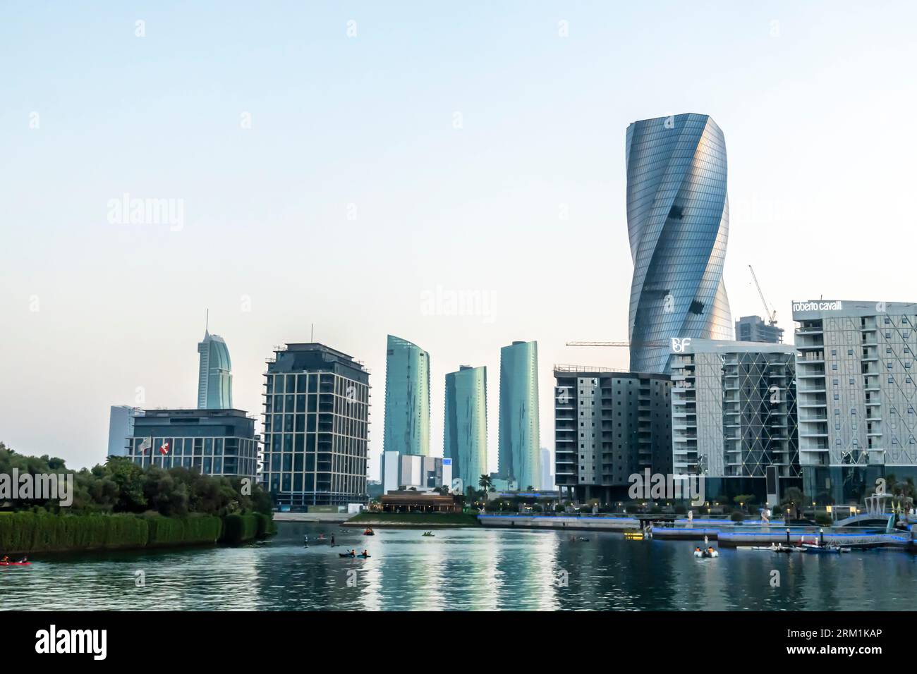 Skyline von Bahrain Bay, Manama. United Tower Bahrain Stockfoto