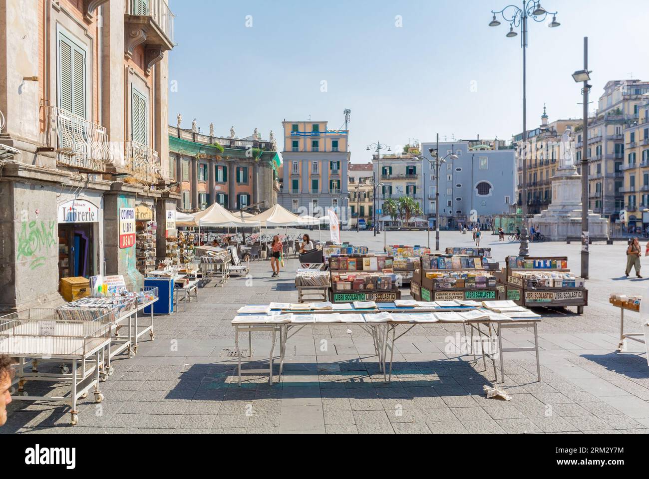 Neapel, Metropolitan City of Naples, Italien, Second-Hand-Buchladen im Convitto Nazionale Vittorio Emanuele II auf der Piazza Dante. Stockfoto