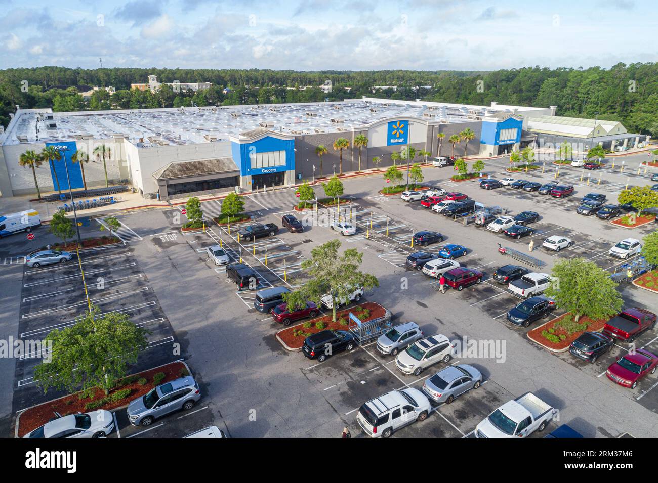 Fleming Island Jacksonville Florida, Walmart Discount Department, Luftaufnahme von oben, Parkplatz, große Box, außen, Gebäudefront en Stockfoto