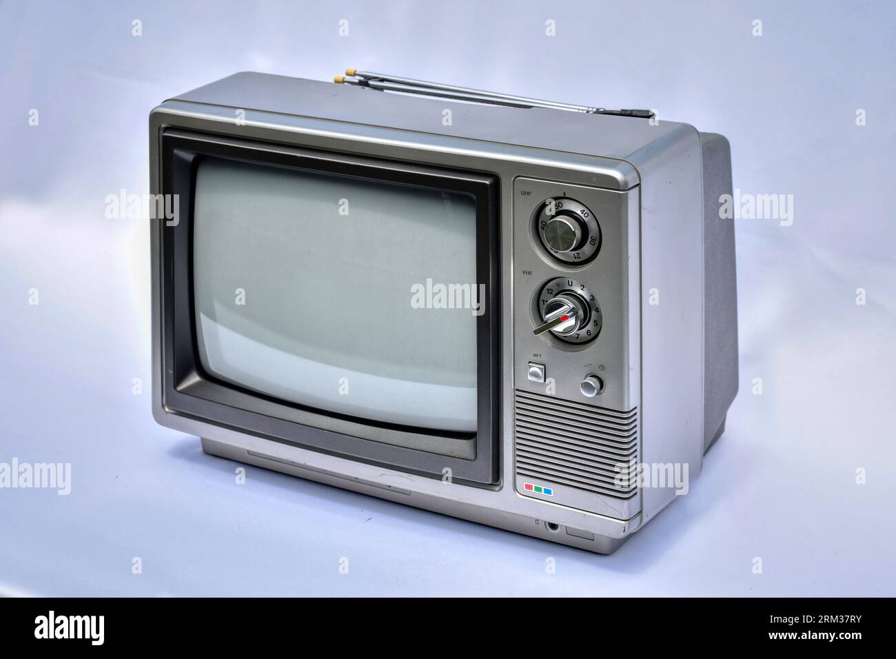 Fernseher, Farbfernseher, NEC, Autocolor, 12T311, Baujahr, 1982, Bildröhre,  Farbbildröhre, tragbar, TV, TV-Gerät, Lautsprecher, Format, Bildformat, 4  Stockfotografie - Alamy