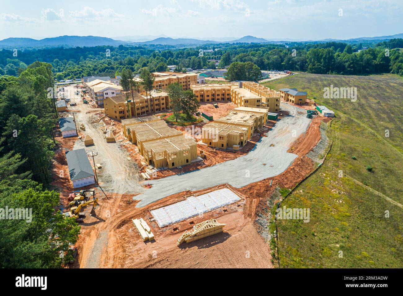 Flat Rock North Carolina, unter neuer Baustelle, Bauunternehmer, Wohnkomplex, Stadthäuser Apartmentkomplex, Luftaufnahme von oben Stockfoto