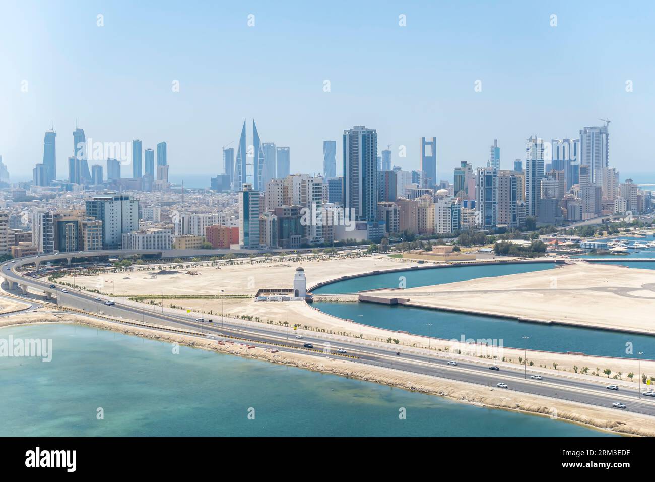 Manama City, Bahrain, Top View. Blick auf die Skyline von Bahrain von oben Stockfoto