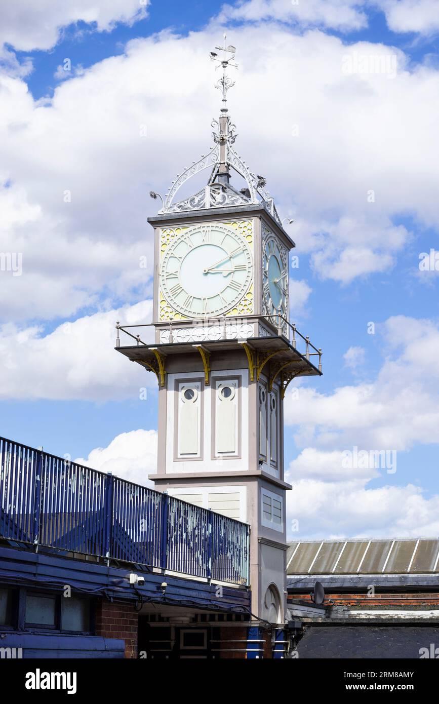 Cleethorpes Station Clock Tower Cleethorpes Lincolnshire England GB Europa Stockfoto