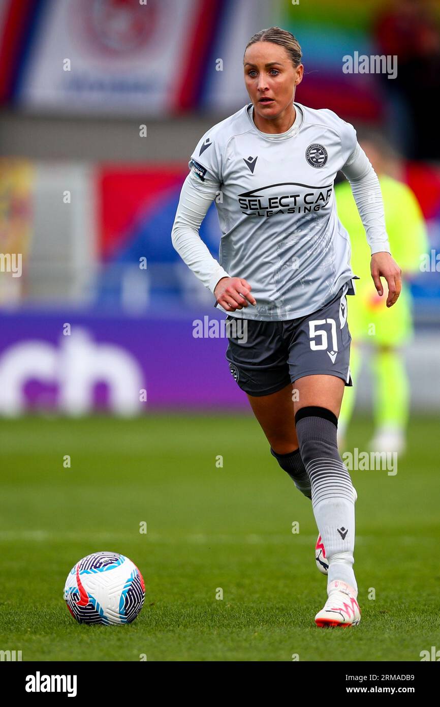 London, Großbritannien. 27. August 2023. Sanne Troelsgaard (51 Reading) während der Barclays FA Womens Championship zwischen Crystal Palace und Reading im VBS Community Stadium. Liam Asman/Alamy Live News Stockfoto