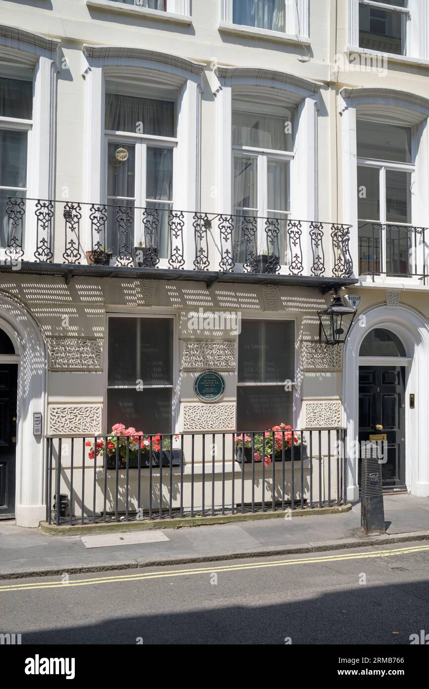 Heriatge-Gedenktafel von Sir Francis Chichester in St James Place London England Stockfoto