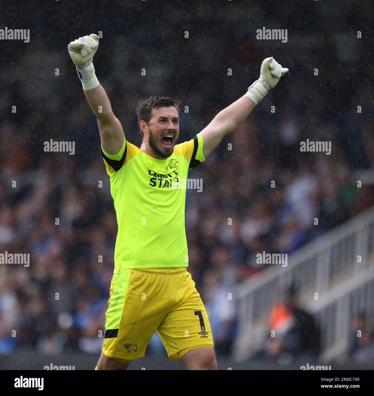 Peterborough, Großbritannien. 26. August 2023. Joe Wildsmith (DC) feiert das dritte Derby-Tor, das Martyn Waghorn (DC) (1:3) beim Spiel Peterborough United gegen Derby County EFL One im Weston Homes Stadium, Peterborough, Cambridgeshire, am 26. August 2023 erzielte. Dank: Paul Marriott/Alamy Live News Stockfoto