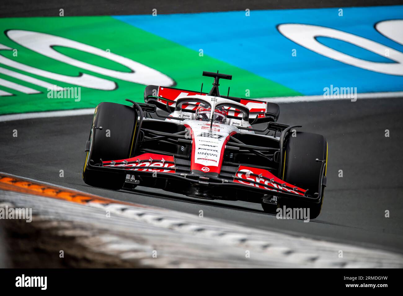 Zandvoort, Niederlande, August 27, Kevin Magnussen aus Dänemark tritt für Haas F1 an. Renntag, 14. Runde der Formel-1-Meisterschaft 2023. Quelle: Michael Potts/Alamy Live News Stockfoto