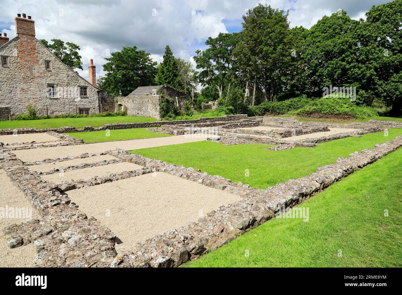 Überreste des römischen Keltischen Tempels aus dem 4. Jahrhundert, Caerwnet, Monmouthshire, South Wales. Stockfoto