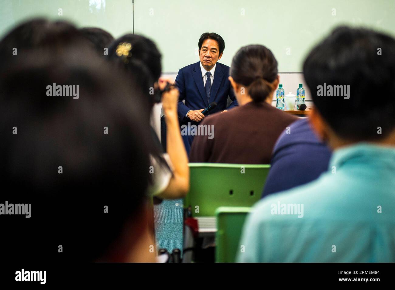 Taipeh. 25. August 2023. Lai Ching-te, taiwanesischer Vizepräsident und Präsidentschaftskandidat der Demokratischen Partei DPP, spricht während der Pressekonferenz in Taipeh, Taiwan am 25/08/2023. Die Präsidentschaftswahlen in der Republik China (Taiwan) werden am 13. Januar 2024 stattfinden. Von Wiktor Dabkowski Credit: dpa/Alamy Live News Stockfoto