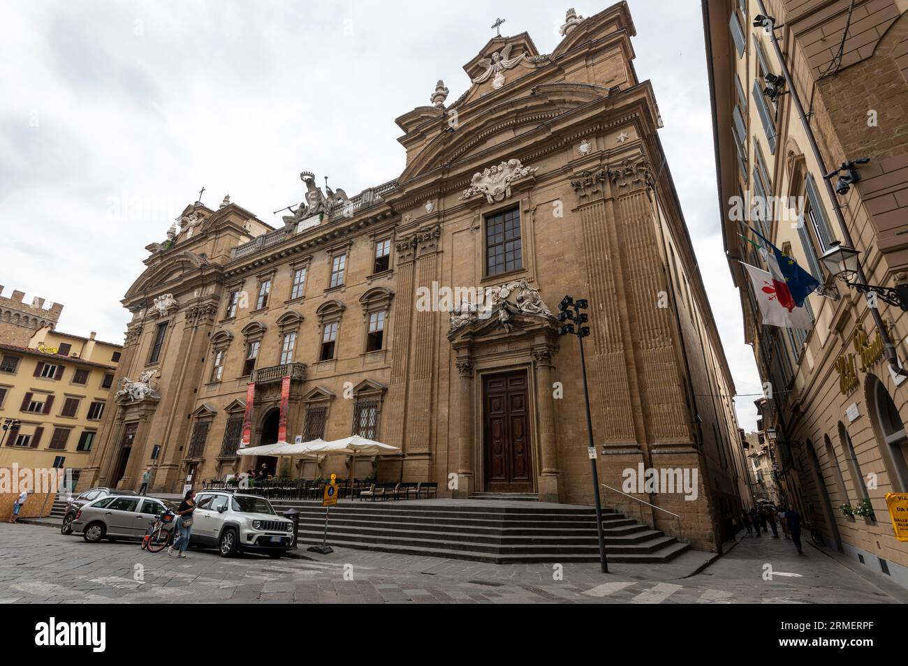 Die Franco Zeffirelli Stiftung auf der Piazza di S. Firenze in Florenz in der Toskana. Franco Zeffirelli (12. Februar 1923 – 15. Juni 20) Stockfoto