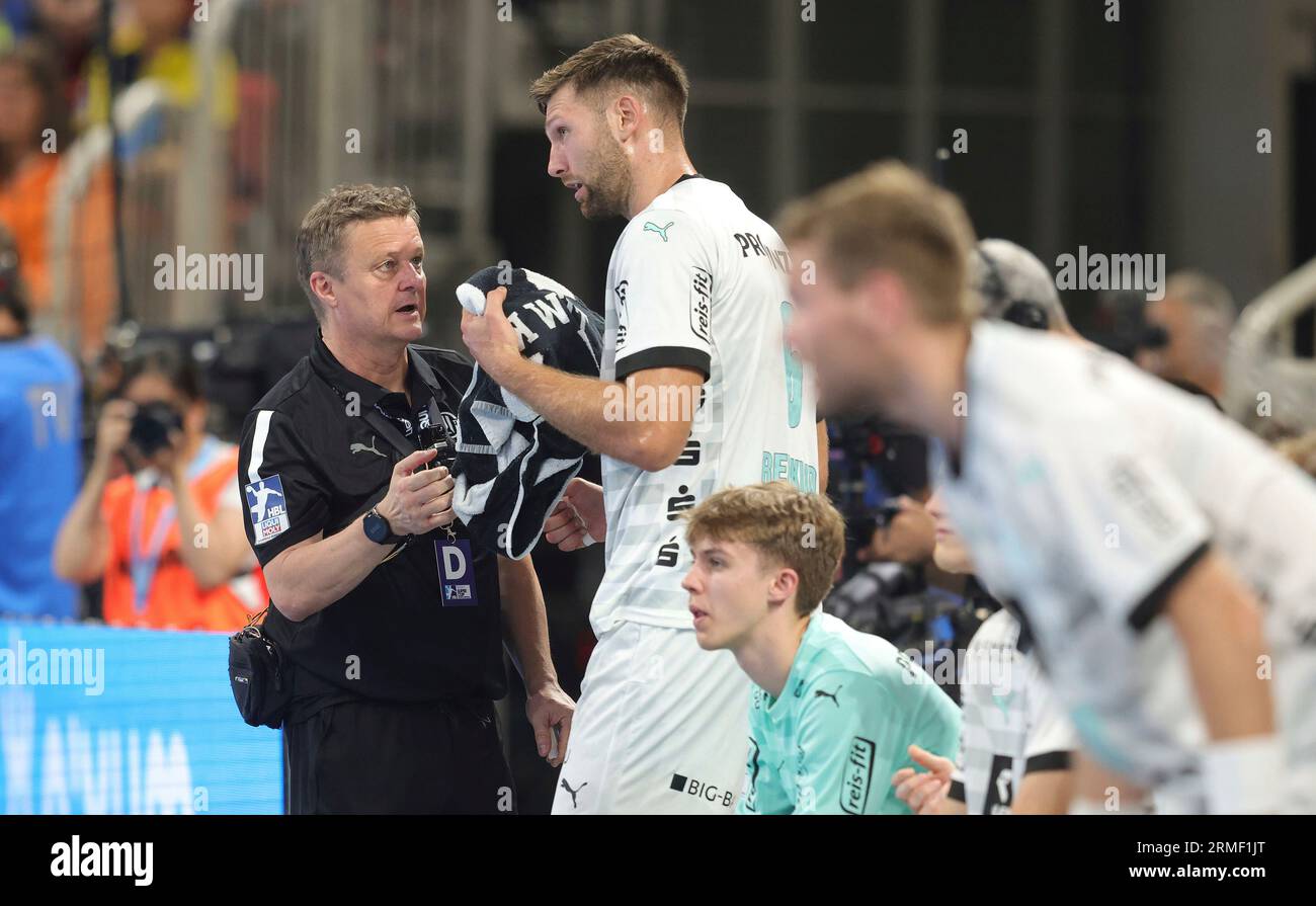 firo: 23/2023 1. Bundesliga-Handball-Supercup-Endspiel Männer THW Kiel - Rhein Neckar Lowen. DYN, Axel Springer, neuer Sportkanal, Handballgetriebe, Bodycam beim THW Kiel Kay Hagensen Stockfoto
