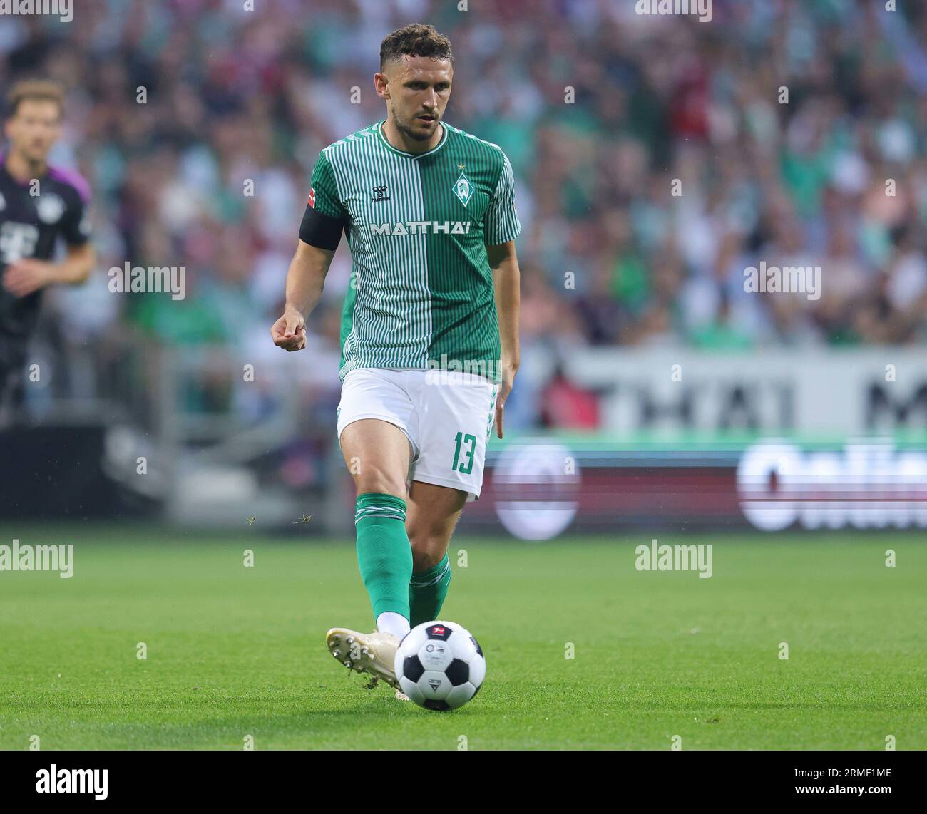 firo : 18.08.2023 1.Bundesliga Erstligasaison 2023/24 SV Werder Bremen - FCB FC Bayern München München München München . Milo Veljkovic , Milos Veljkovic , Einzelaktion , Werder Stockfoto