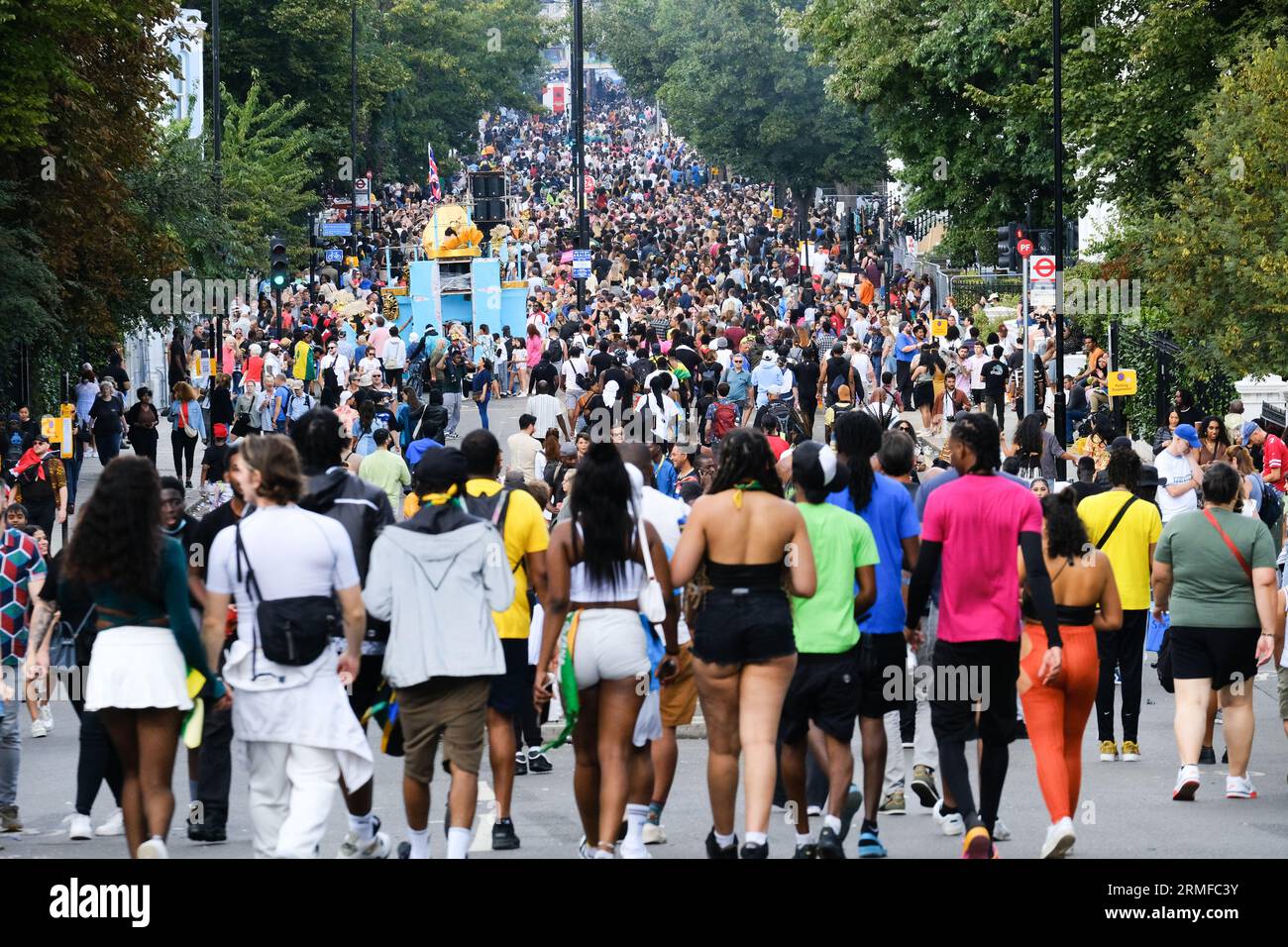 Notting Hill, London, Großbritannien. August 2023 28. Der Notting Hill Karneval 2023. Quelle: Matthew Chattle/Alamy Live News Stockfoto