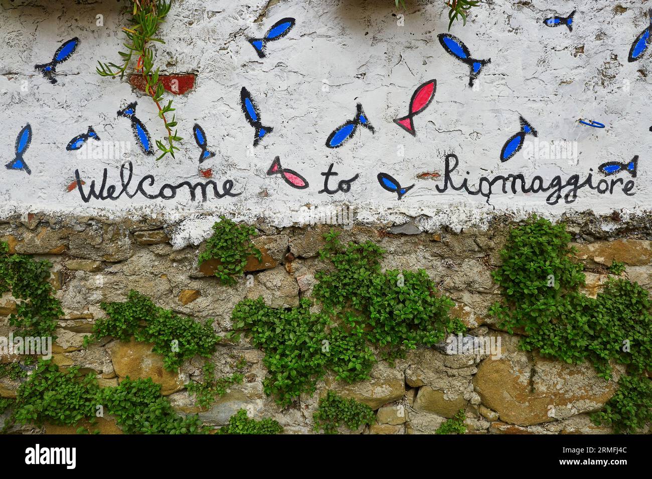 Willkommen im Riomaggiore-Schild in Cinque Terre, Ligurien, Italien Stockfoto