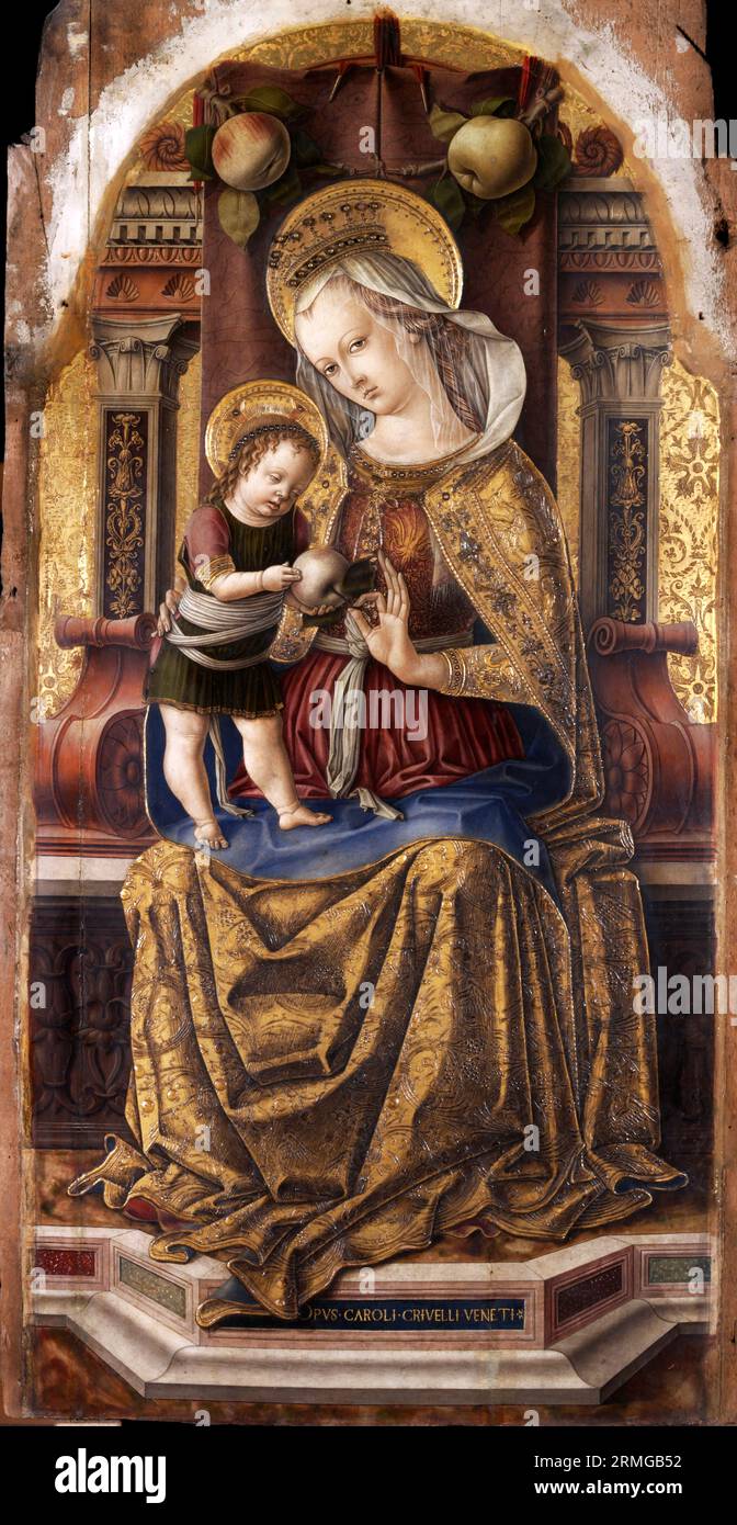 Madonna und Kind thronten von Carlo Crivelli (ca. 1430-1435 - ca. 1495), Tempera und Gold auf Tafel, ca. 1476-7 Stockfoto