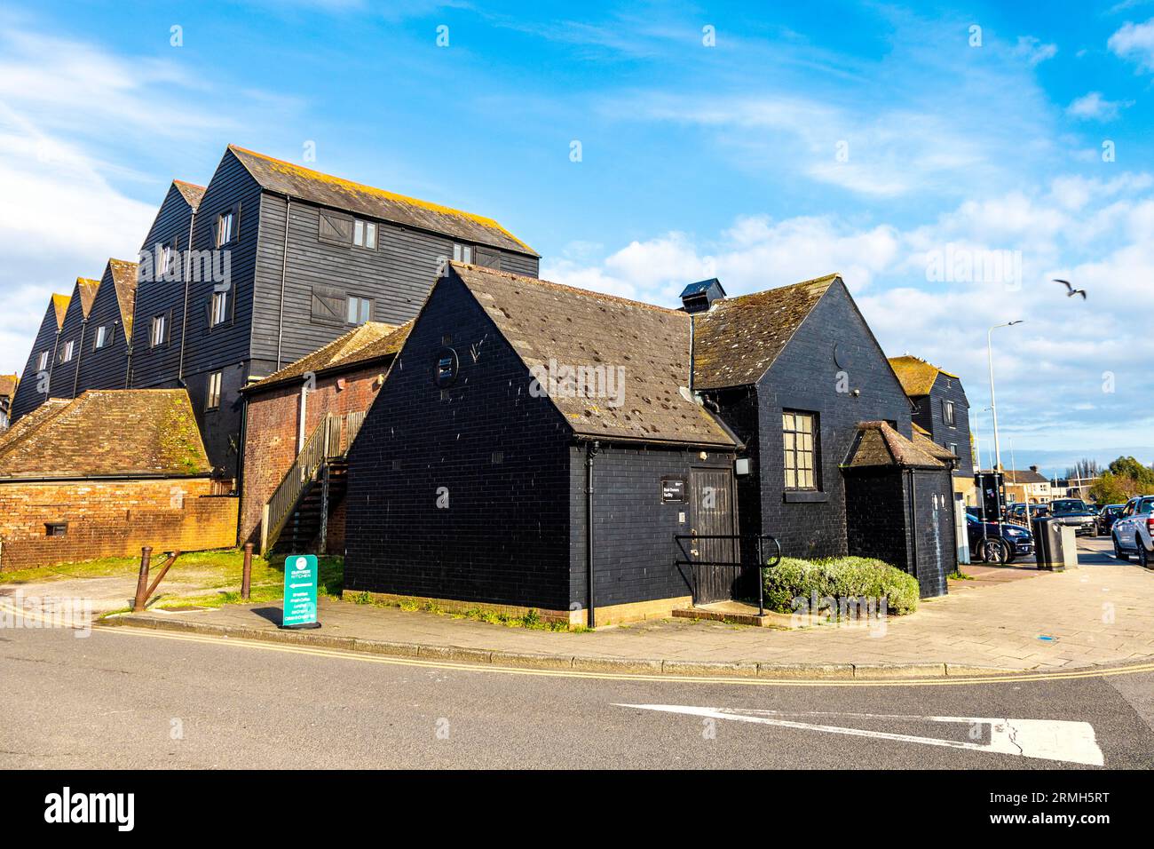 Schwarze Ziegel- und Holzhäuser in Rye, East Sussex, England Stockfoto