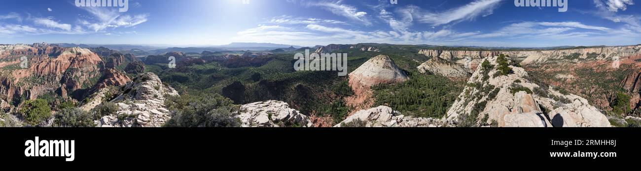 360-Grad-Landschaftspanorama vom Gipfel des North Guardian Angel Peak im Zion-Nationalpark von Utah Stockfoto