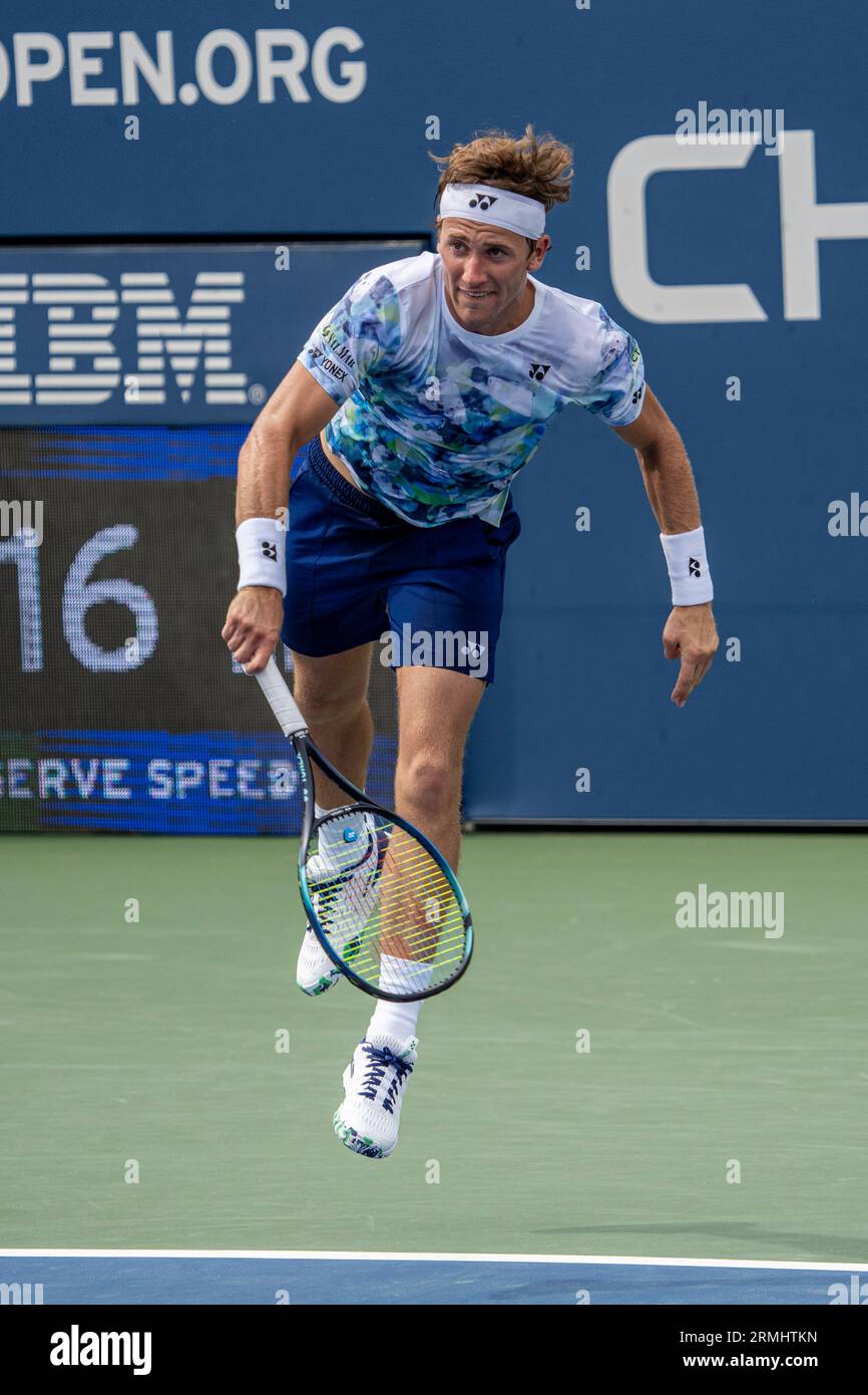 Casper Ruud (NOR) nahm an der 1. Runde der Männer bei den US Open Tennis 2023 Teil Stockfoto