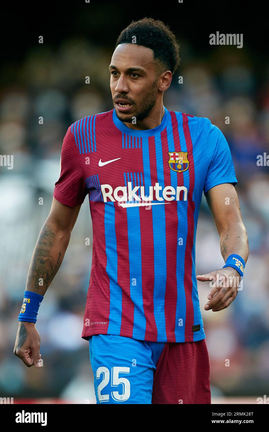 Valencia, Spanien. Februar 2022. Pierre-Emerick Aubameyang vom FC Barcelona reagiert während des La Liga Santander-Spiels zwischen Valencia CF und FC Barcelona im Mestalla-Stadion am 20. Februar 2022 in Valencia, Spanien (Foto: David Aliaga/NurPhoto) Credit: NurPhoto SRL/Alamy Live News Stockfoto