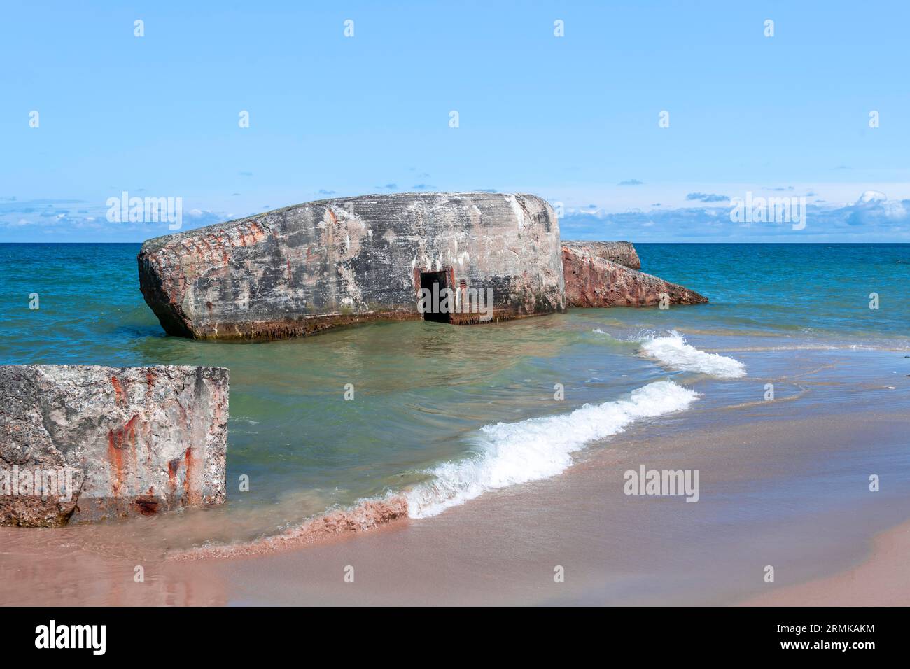 Bunker am Strand, Relikte der Atlantischen Mauer aus dem 2. Weltkrieg, Dänemark Stockfoto