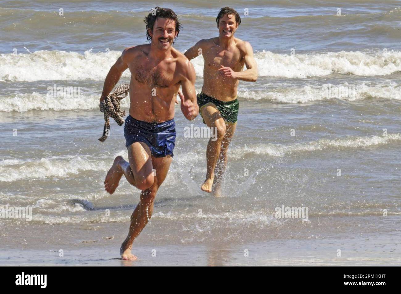 MITREISENDEN 2023 TV-Serie mit Jonathan Bailey links und Matt Bomer. Foto: Showtime Stockfoto