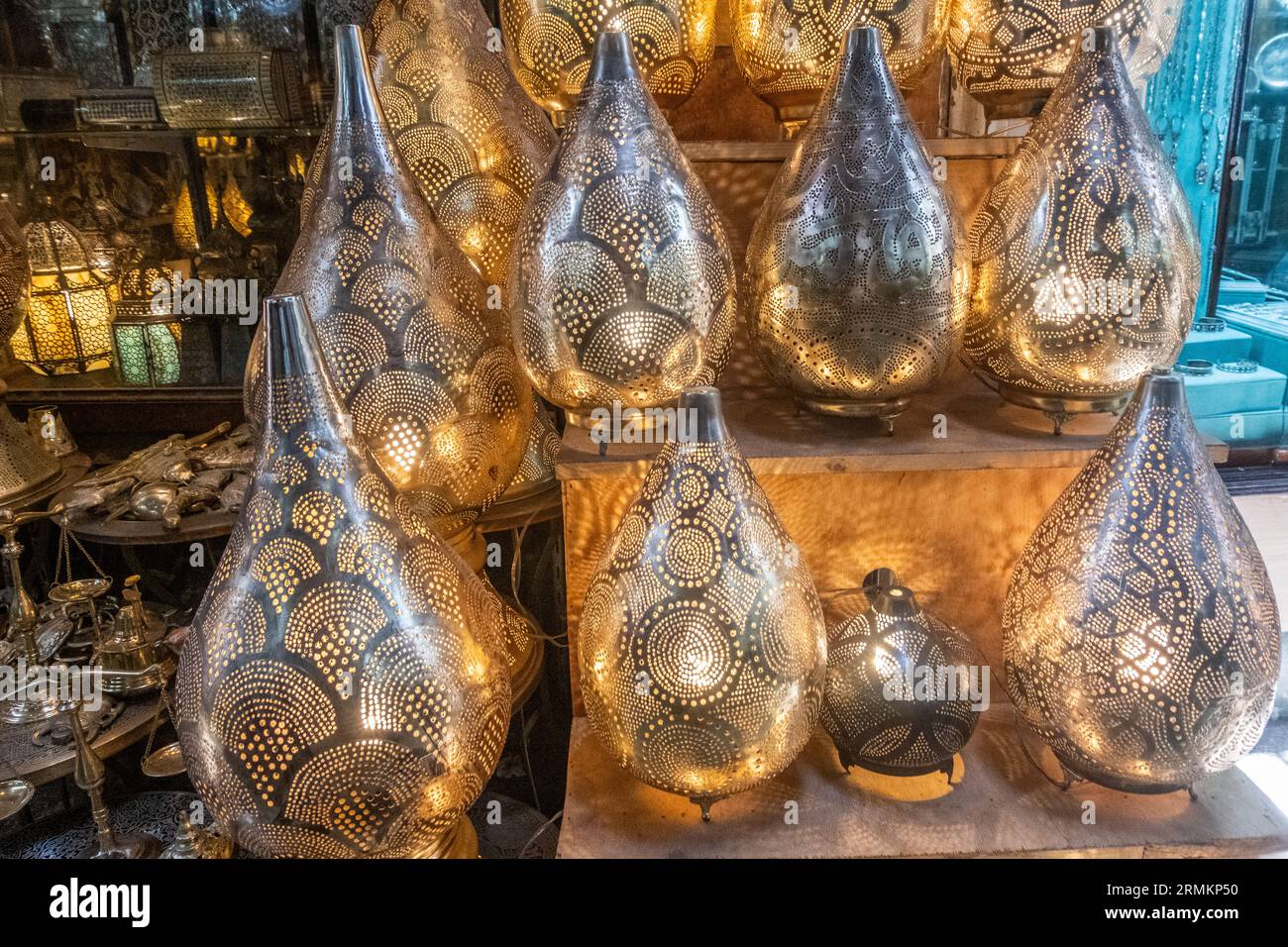 Ägypten Summer Travel Marketplace Magic: Fesselnder Souk im Herzen von Kairo Stockfoto