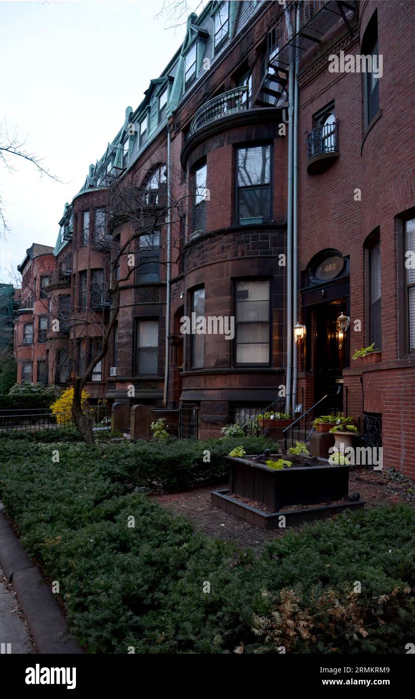 Blick auf die Straße am späten Nachmittag in der Back Bay Gegend von Boston, im Frühjahr 2015 Stockfoto