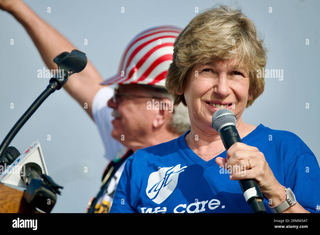 ACHTERBAHNPRÄSIDENT Randi Weingarten spricht bei der jährlichen Labor Day Parade entlang der Delaware Avenue in Philadelphia, PA, USA am 3. September 2018. Stockfoto